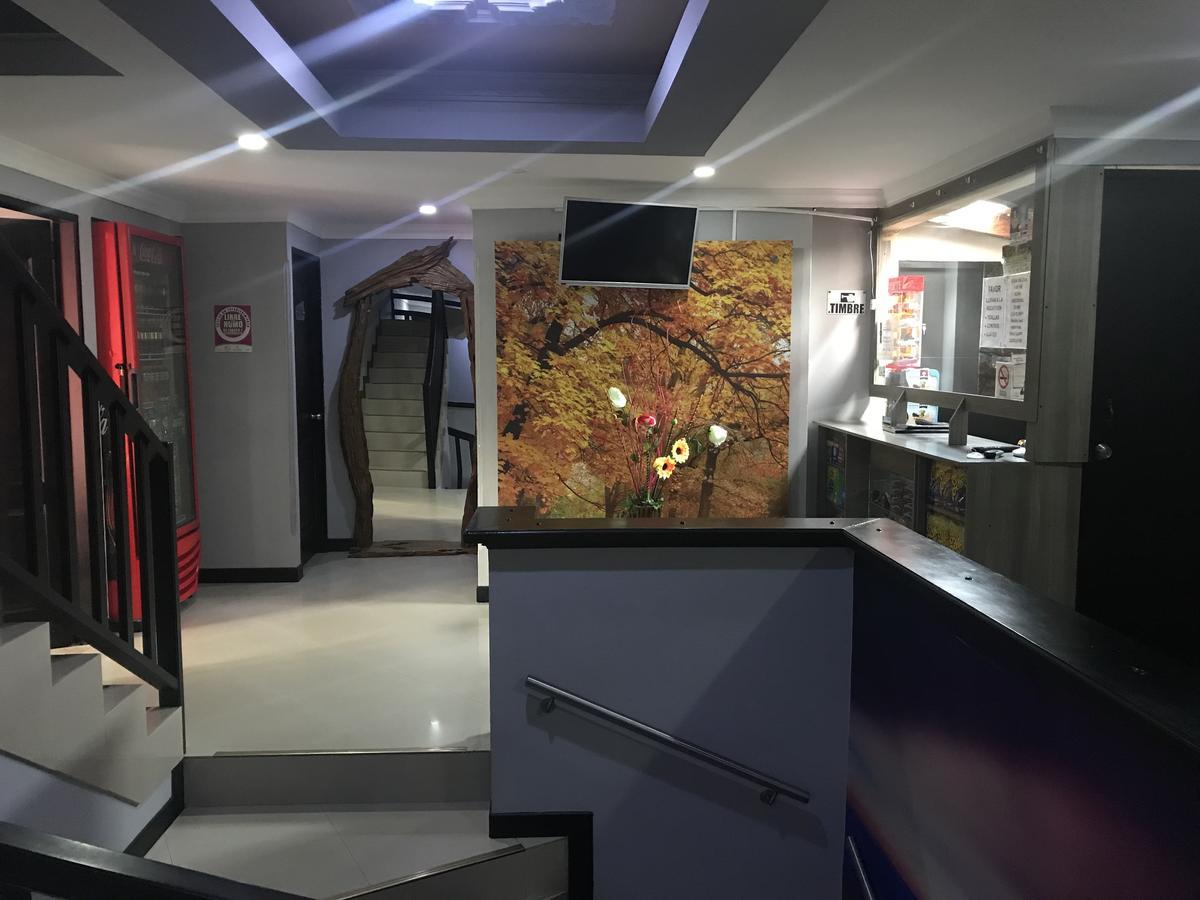 Hotel Calipso 마리닐라 외부 사진
